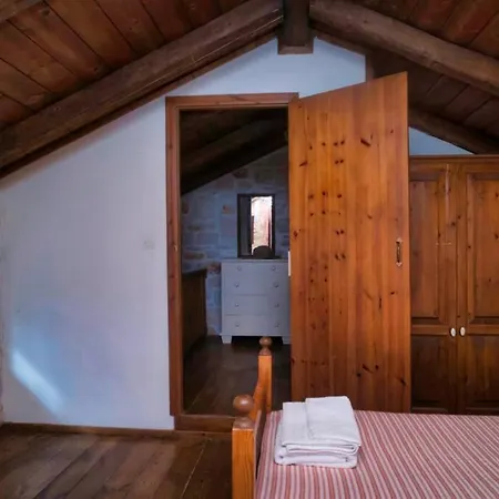 La Famille Merkati - Maison Antonis * Sarakinádhon