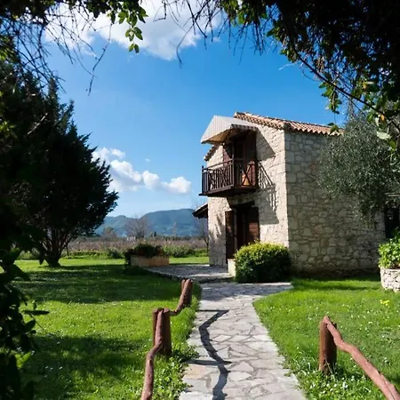 La Famille Merkati - Maison Antonis Casa vacanze *
